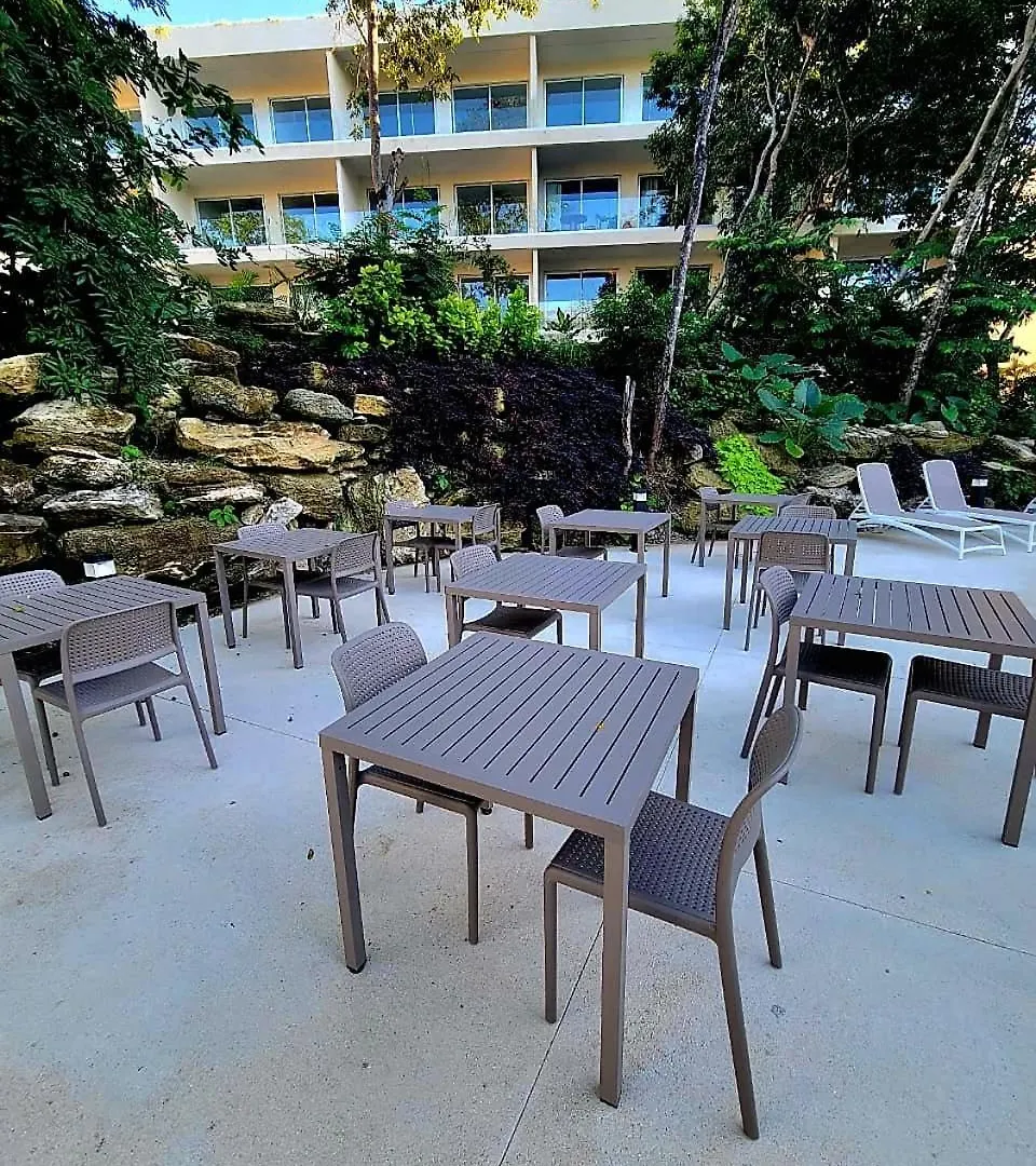 Appartamento Modern Playacar Condo With Poolside Views & Nature Playa del Carmen