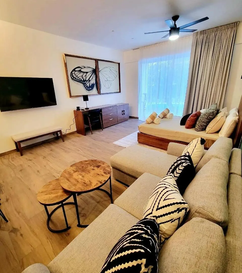 Modern Playacar Condo With Poolside Views & Nature Playa del Carmen
