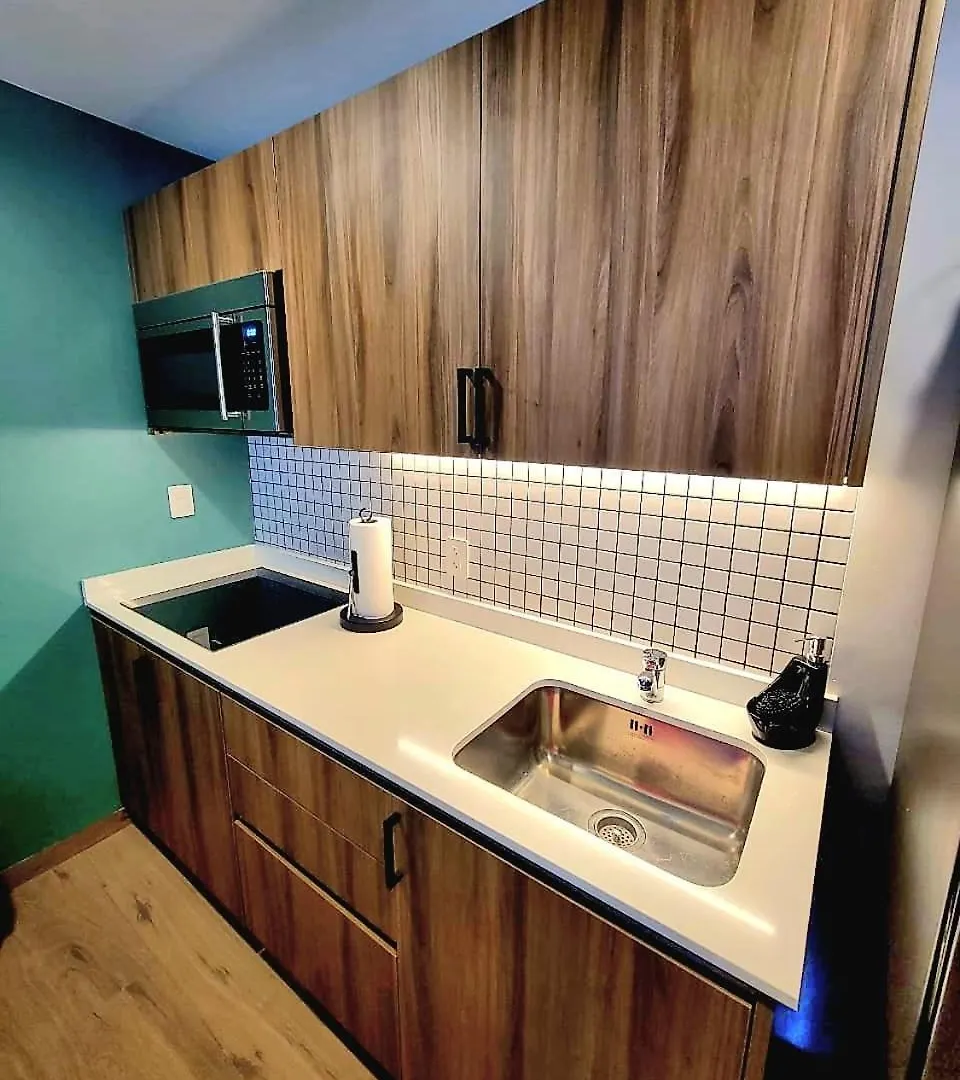Modern Playacar Condo With Poolside Views & Nature Playa del Carmen Appartamento