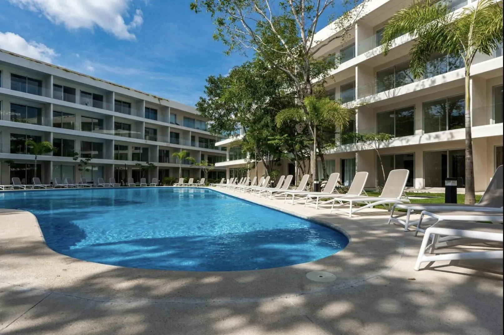 Appartamento Modern Playacar Condo With Poolside Views & Nature Playa del Carmen